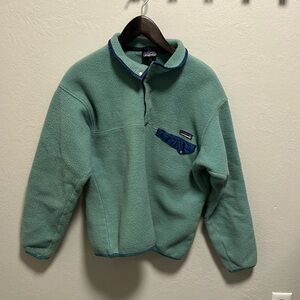 Teal and blue Patagonia synchilla